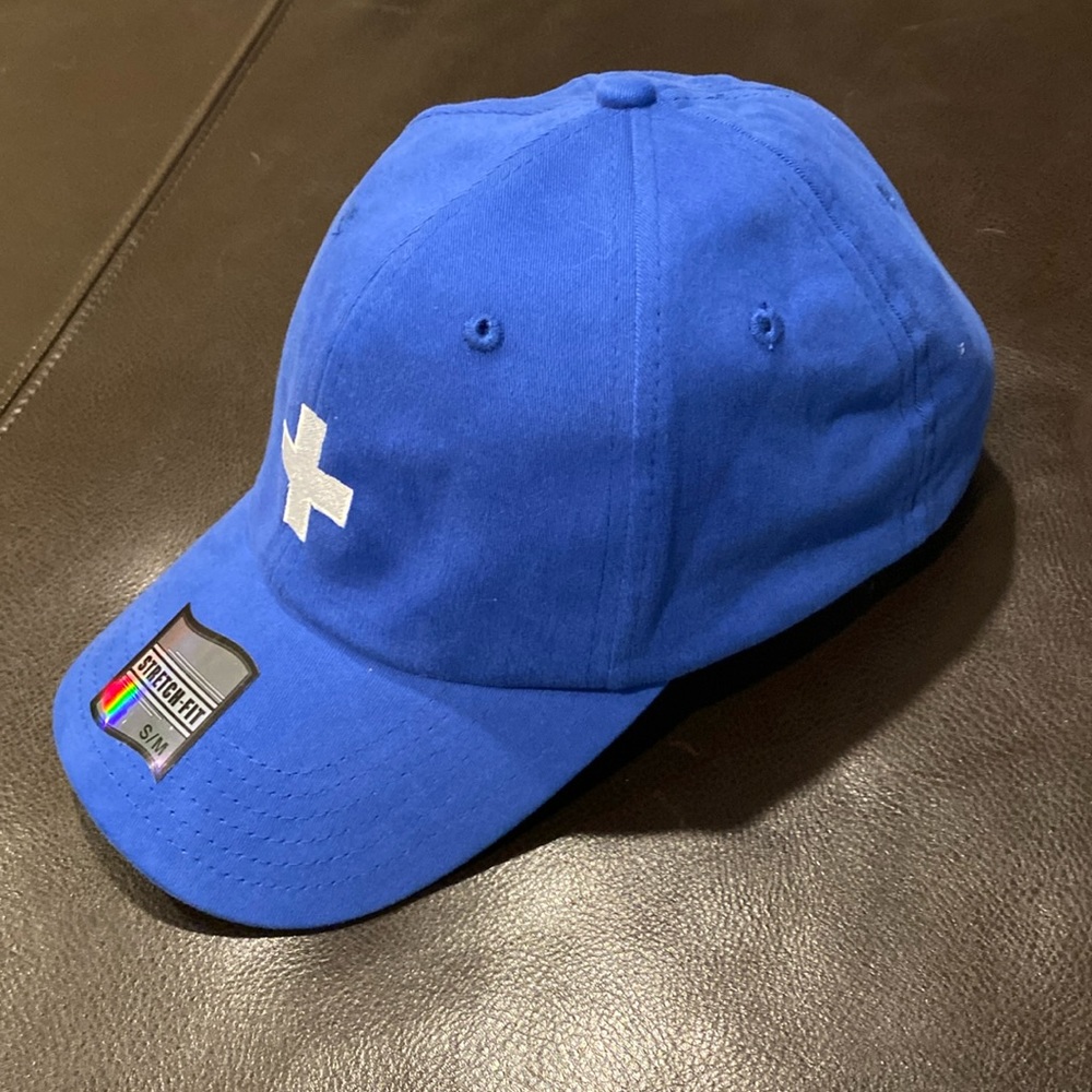 Gents Flex Fit Ball Cap. New Unworn Condition.